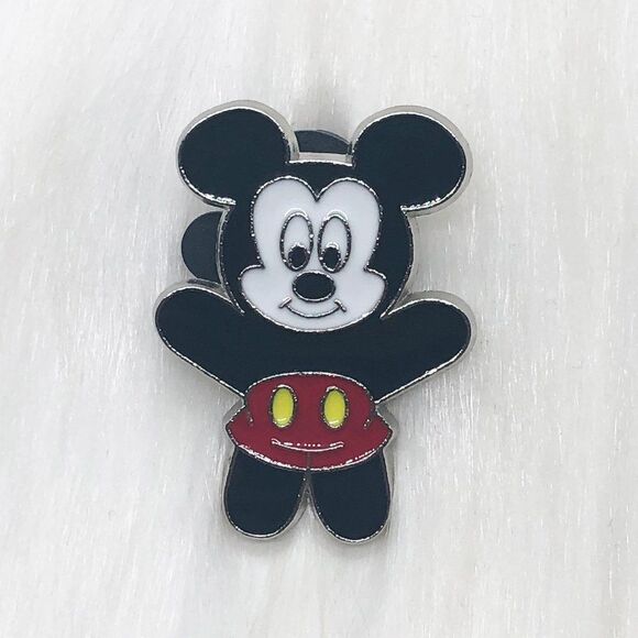 🔮 5/$25 Disney Mickey Mouse Character Pop Art Pin‎ - Picture 1 of 3